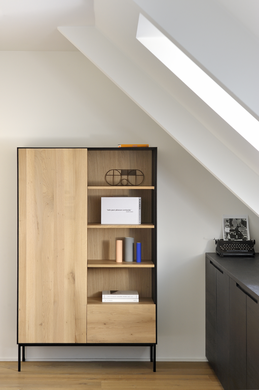 Armoire Blackbird en chêne - 1 porte, 1 tiroir - vernis., Ethnicraft