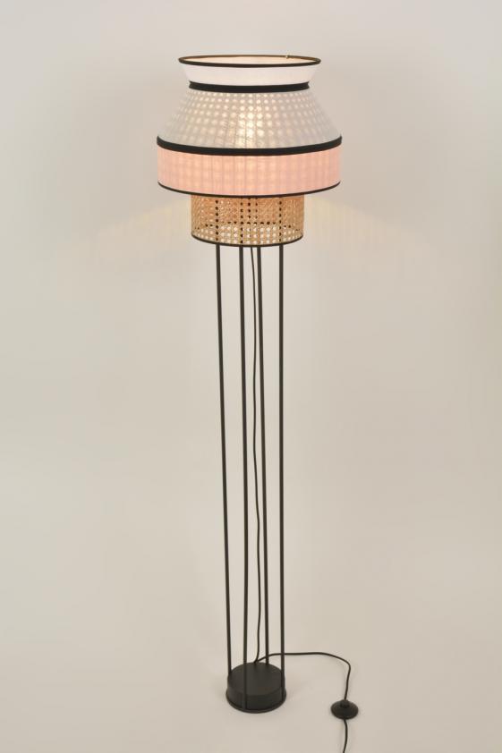Lampadaire Singapour, Market set