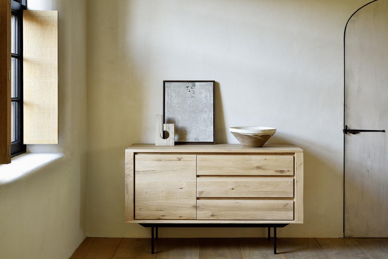 Buffet Shadow en chêne 1 porte, 3 tiroirs , Ethnicraft