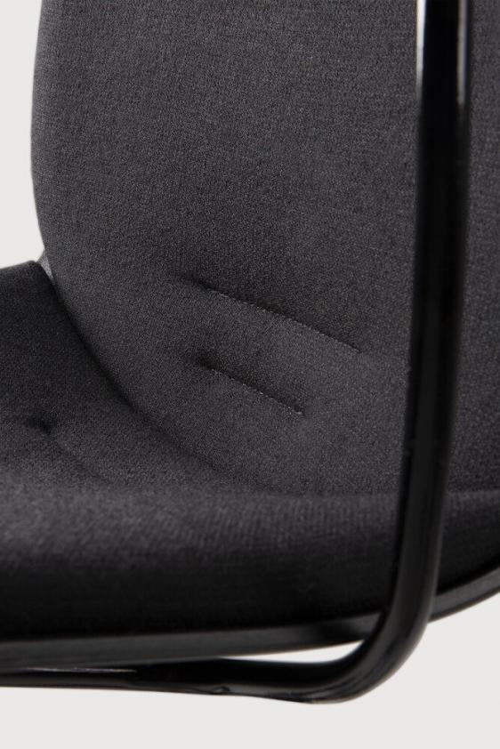 La chaise de bureau RBM Noor - avec accoudoirs - noire, Ethnicraft