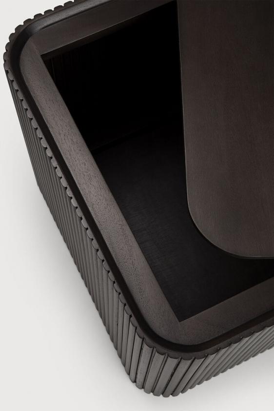 Table d&#039;appoint carrée Roller Max en acajou, Ethnicraft