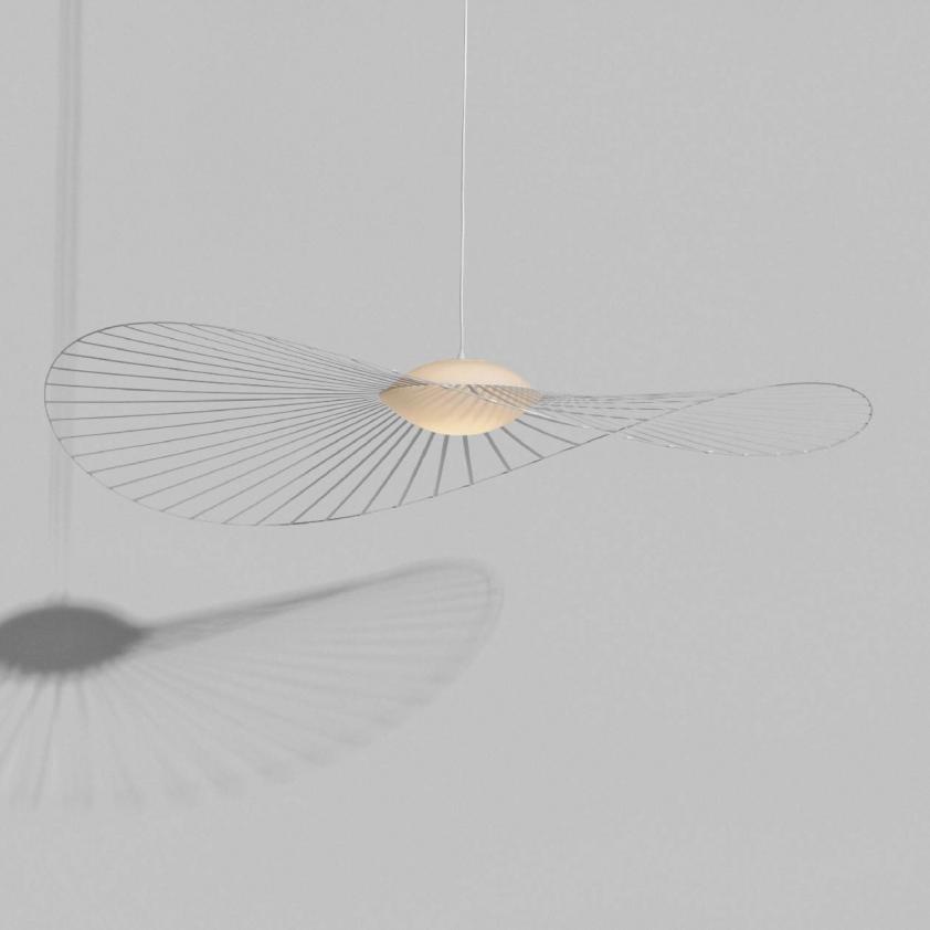 Lustre Nova, Petite Friture
