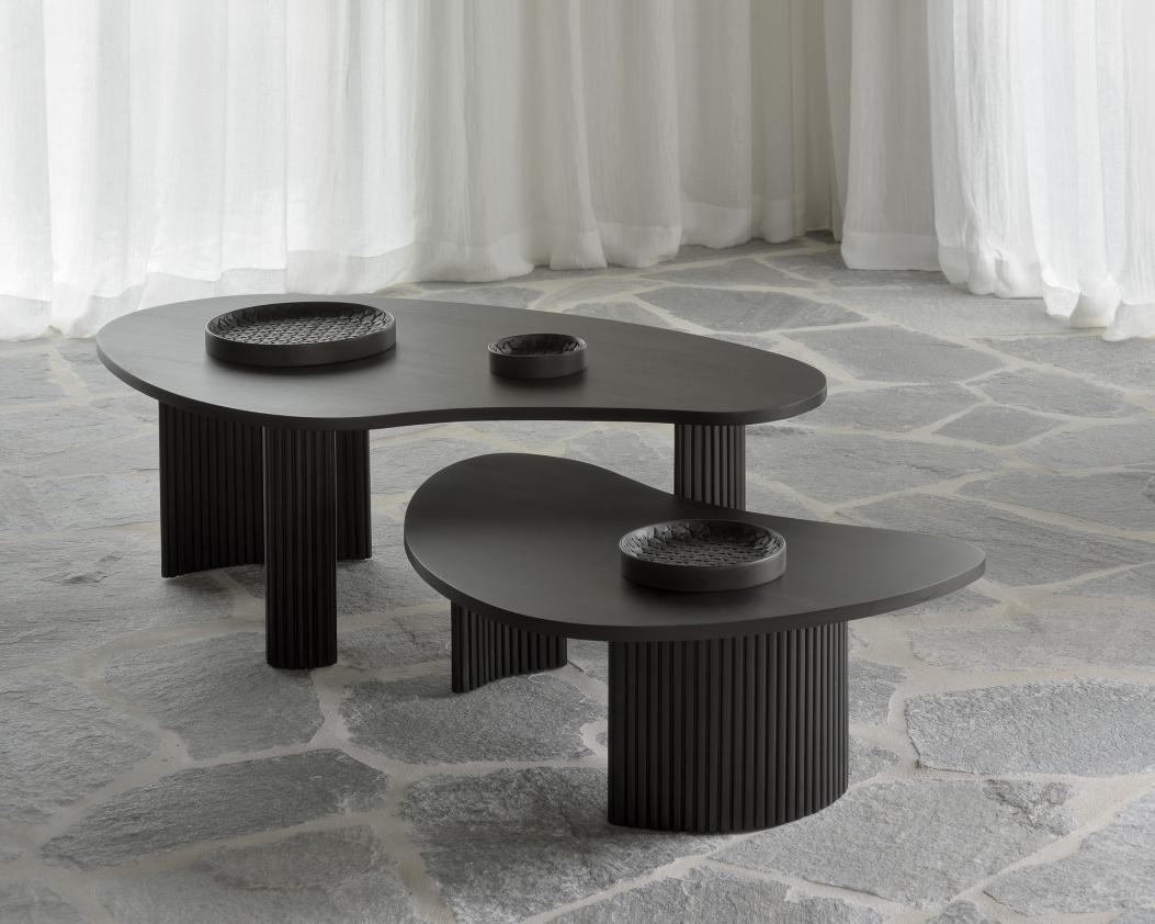 Table basse Boomerang en acajou, Ethnicraft