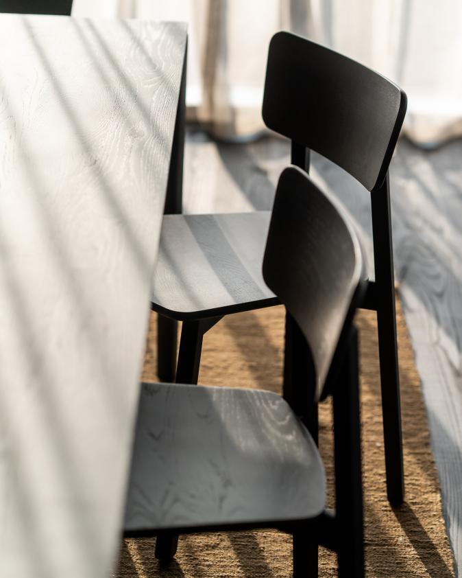 Chaise Casale en chêne noir, Ethnicraft