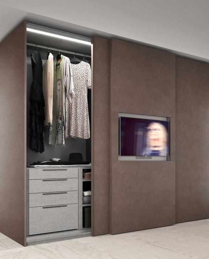 Dressing Poker Television, Alf