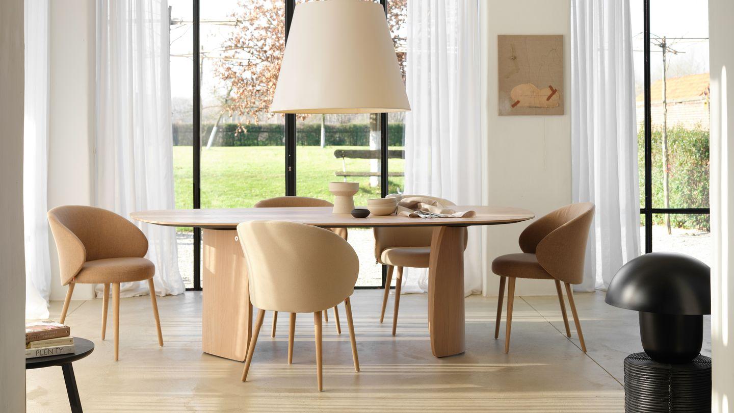 Table Dolmen avec un plateau finition point de hongrie, Mobitec