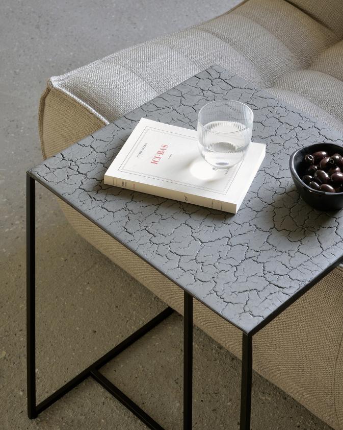 Table d’appoint Triptic - lava taupe, Ethnicraft