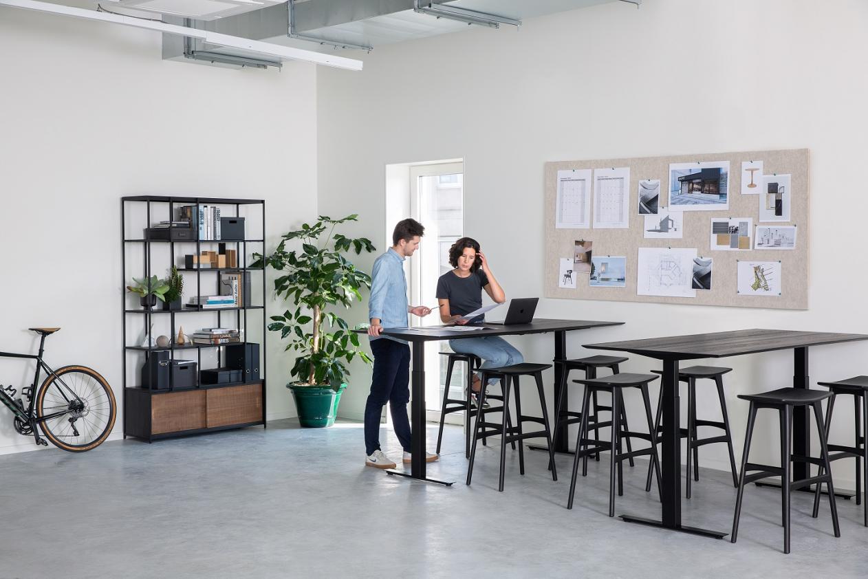 Etagère Studio en teck, Ethnicraft