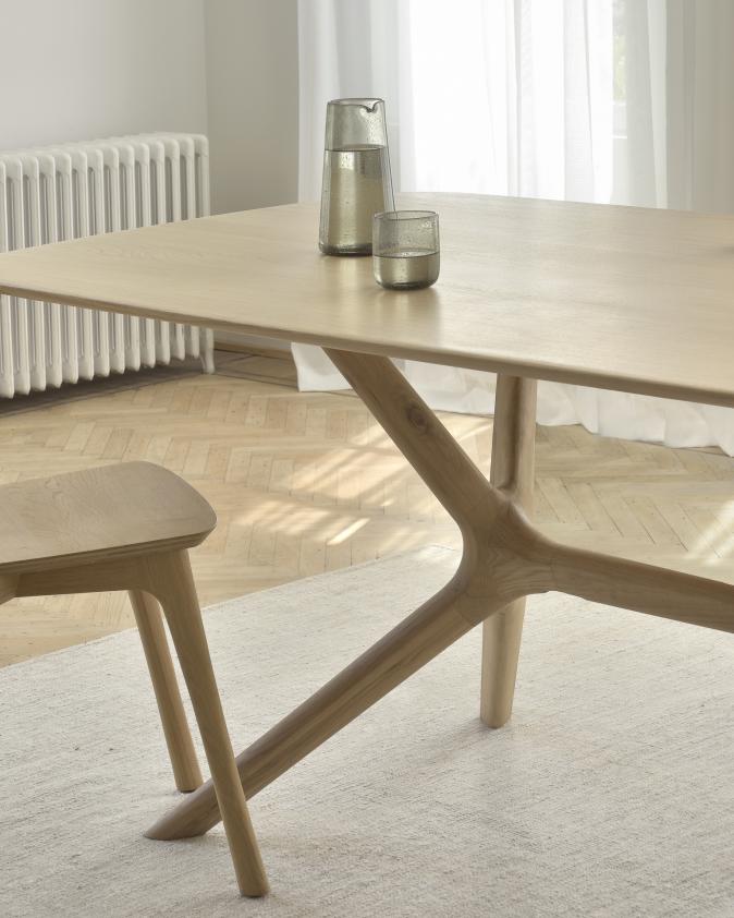 Table X en chêne, Ethnicraft