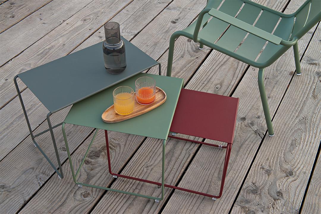Trilogie de tables basses gigognes OULALA, Fermob