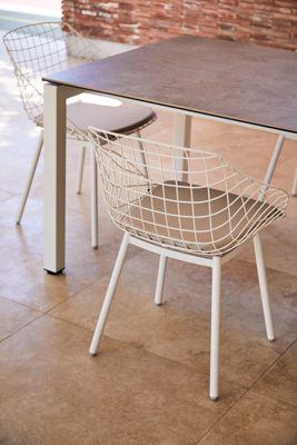 Chaise Canasta, Musola