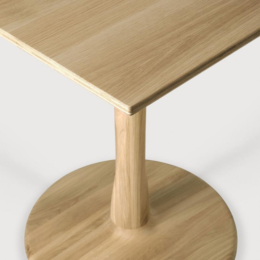 Table Torsion carrée en chêne, Ethnicraft