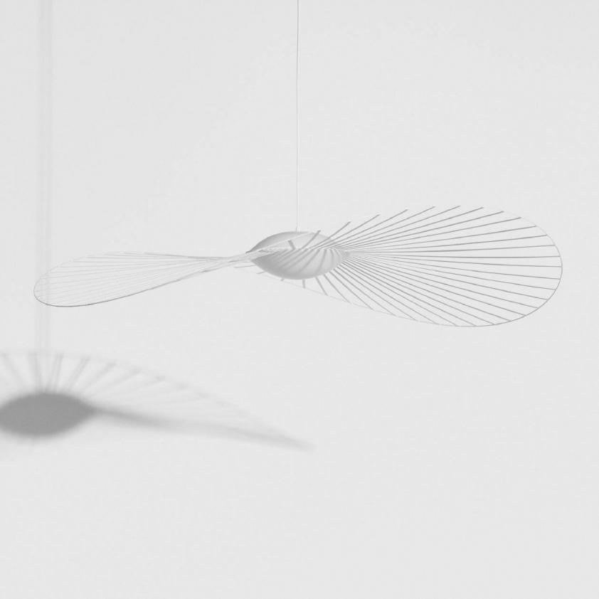 Lustre Nova, Petite Friture