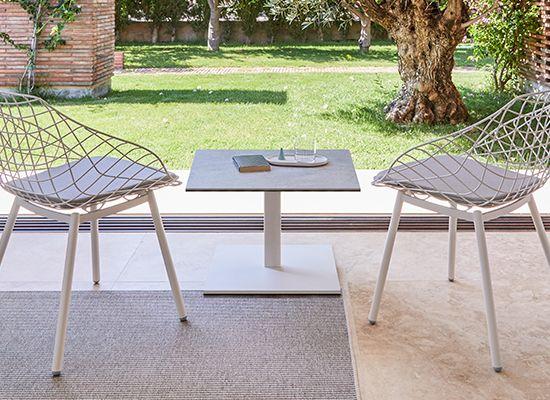 Table basse ICE avec pied central, Musola