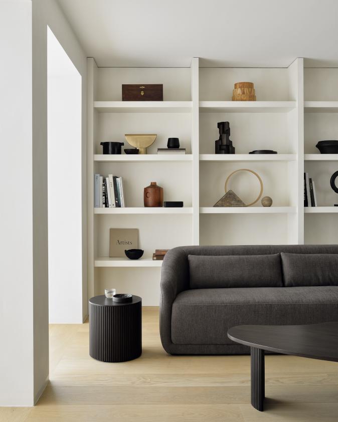 Table d&#039;appoint ronde Roller Max en acajou, Ethnicraft