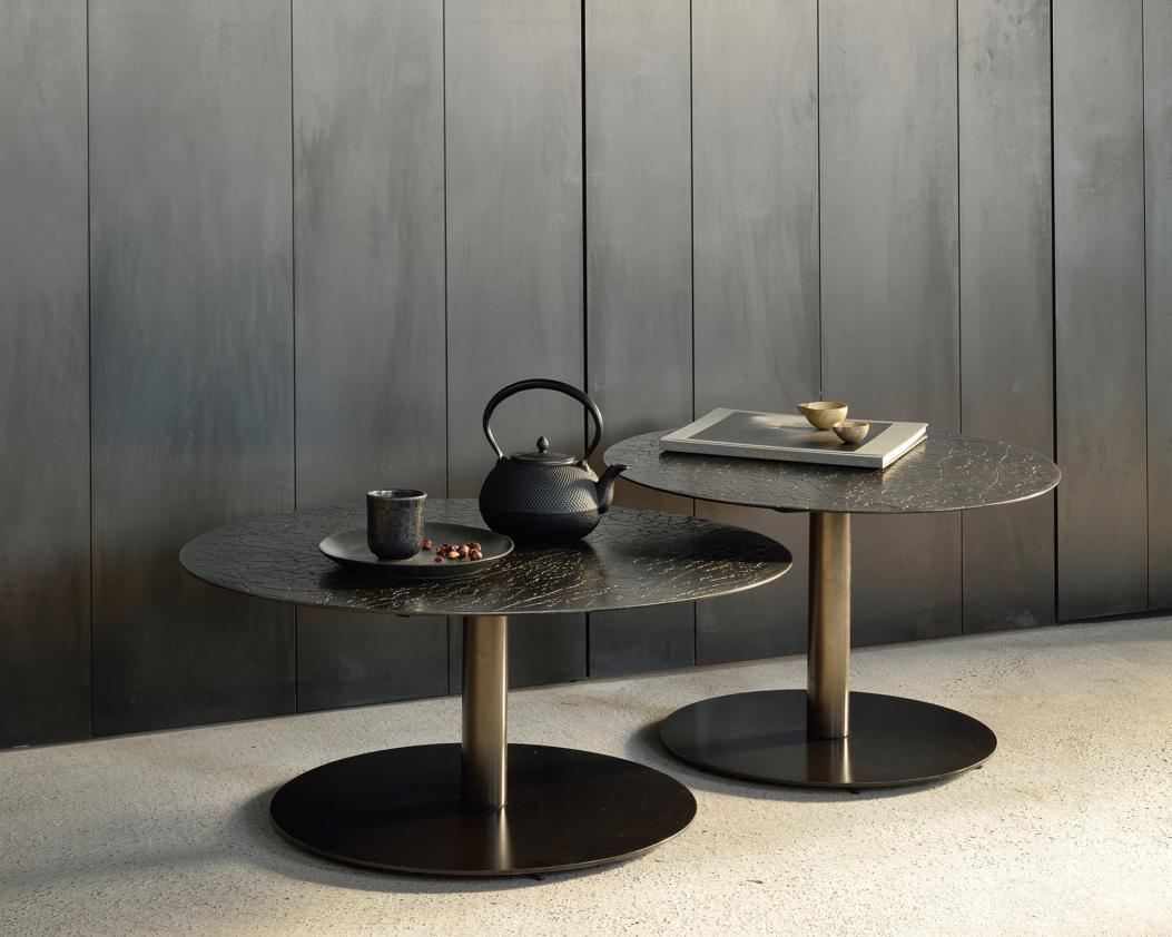 Table basse Sphere - terre d&#039;ombre, Ethnicraft