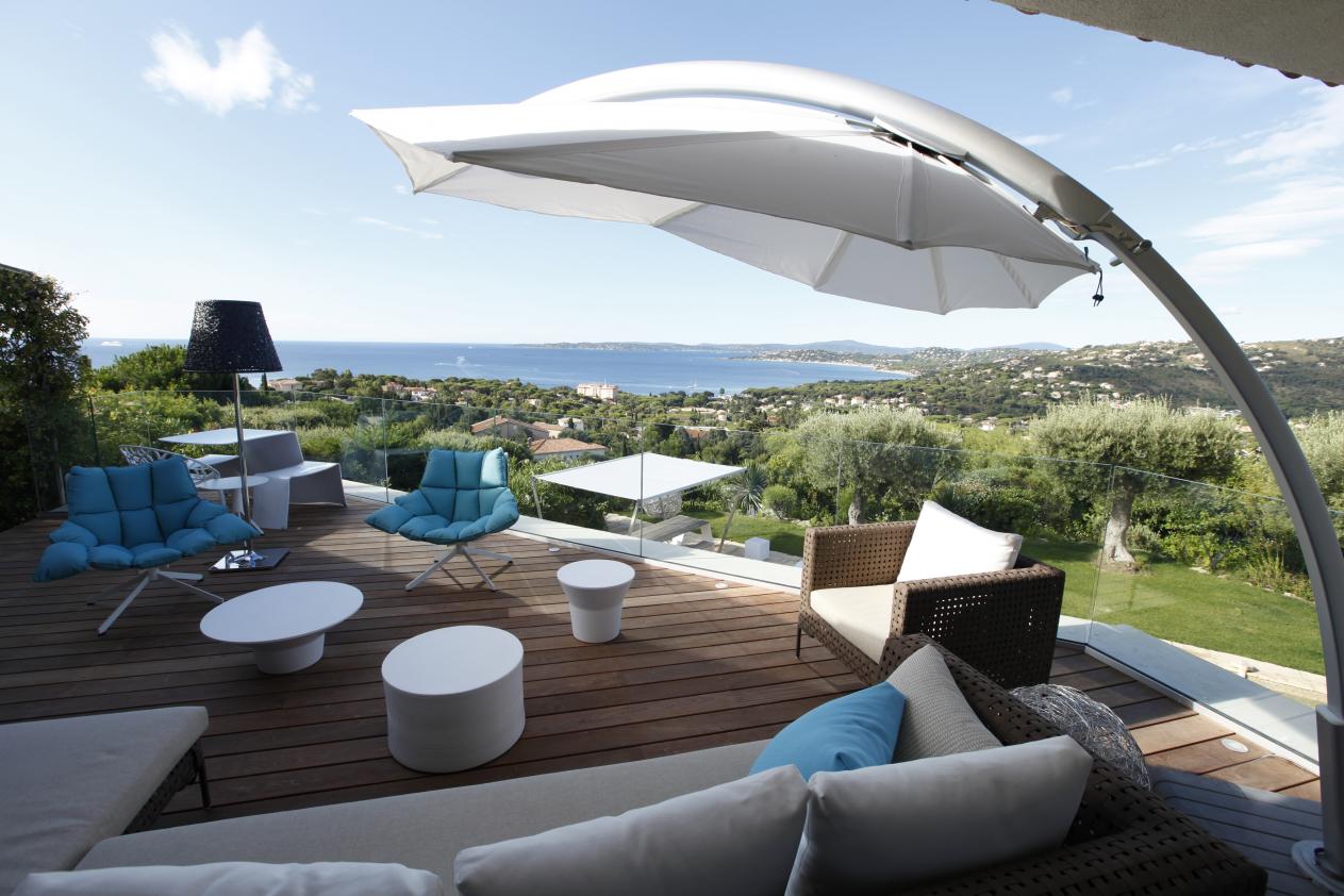 Parasol Icarus inclinable déporté, Umbrosa