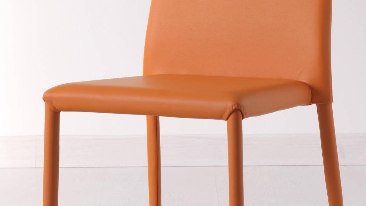 Bea Chaise, Airnova