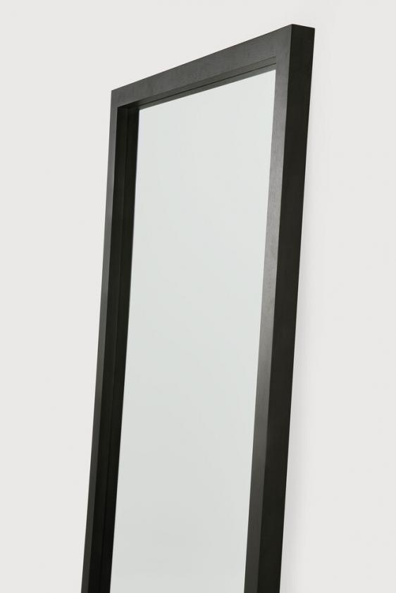 Miroir à poser au sol Light Frame en chêne noir - verni, Ethnicraft