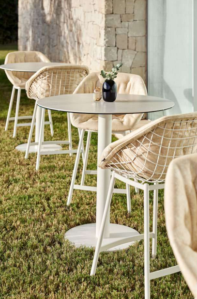 Table LEMON avec pied central, Musola