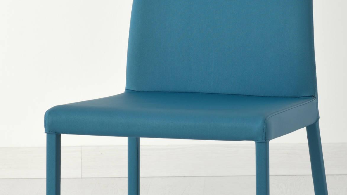 Lena Chaise, Airnova