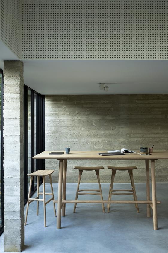 Tabouret de bar Osso en chêne vernis H80, Ethnicraft