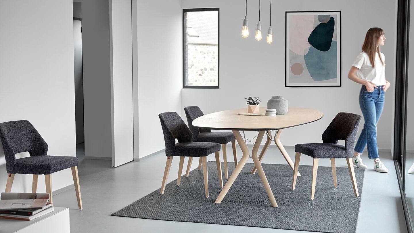 Chaise Lena, Mobitec