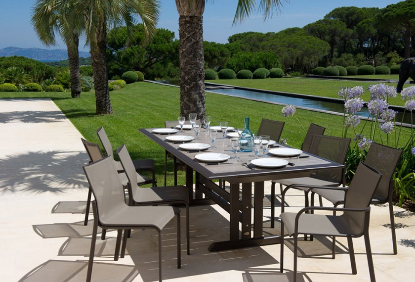 Table Hegoa extensible (pied central), Les Jardins 