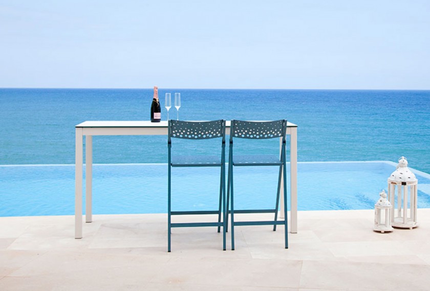 Chaise Moon, Mobliberica
