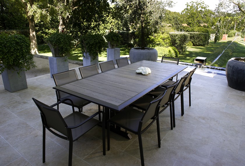 Table Hegoa extensible (pied central), Les Jardins 