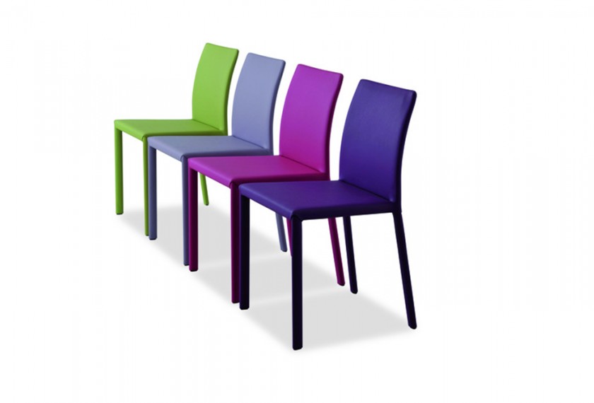 Chaise Kiris, Airnova