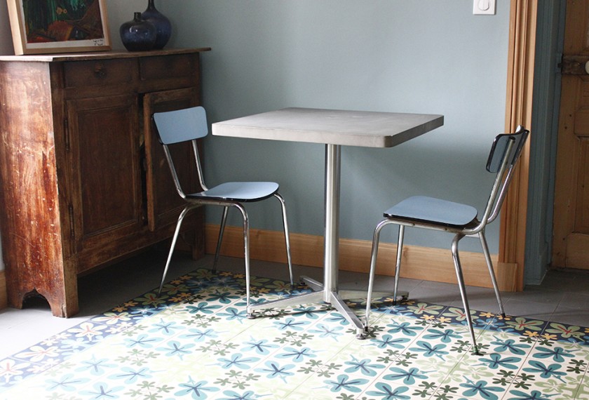 Table carrée Bistro, Lyon Béton