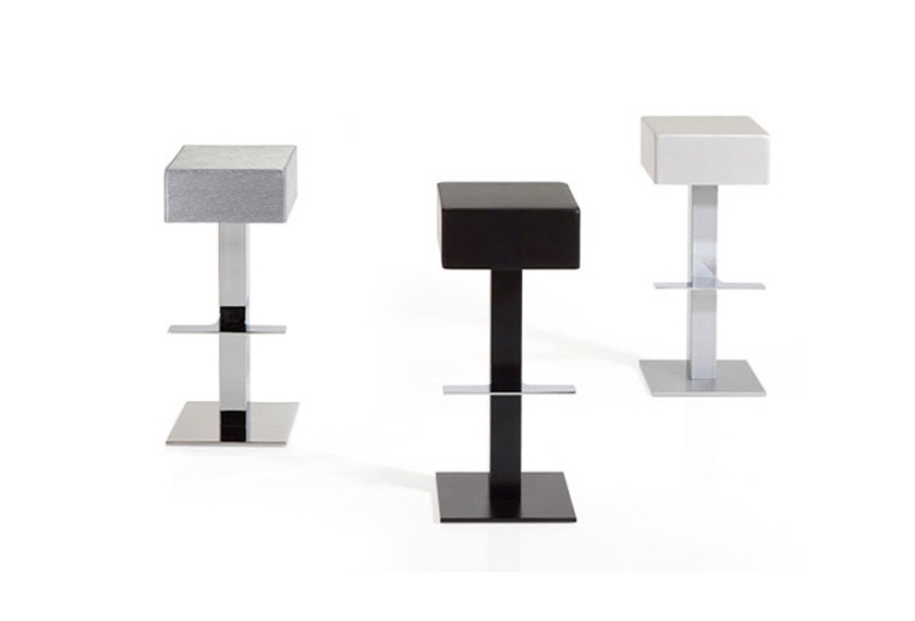 Tabouret Shark, Mobliberica